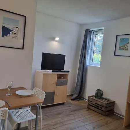 Le Diochon Apartment *